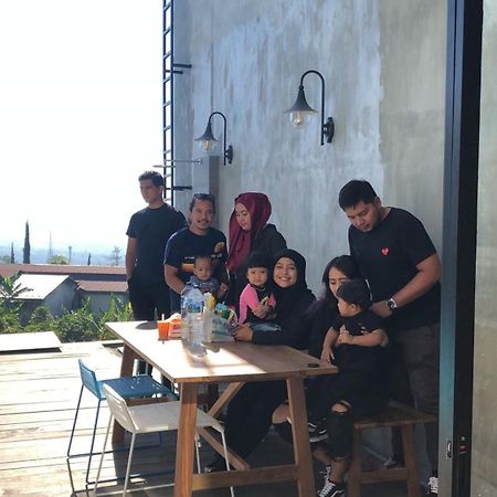 The Cendana Villa'S Batu  Exterior photo